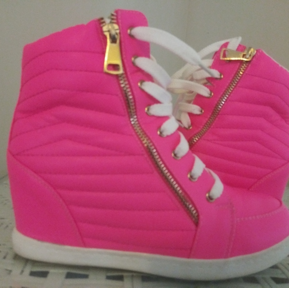 Sneaker Wedges